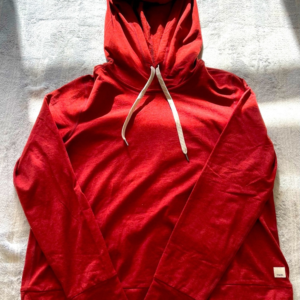 Vuori Hoodie Dark Red